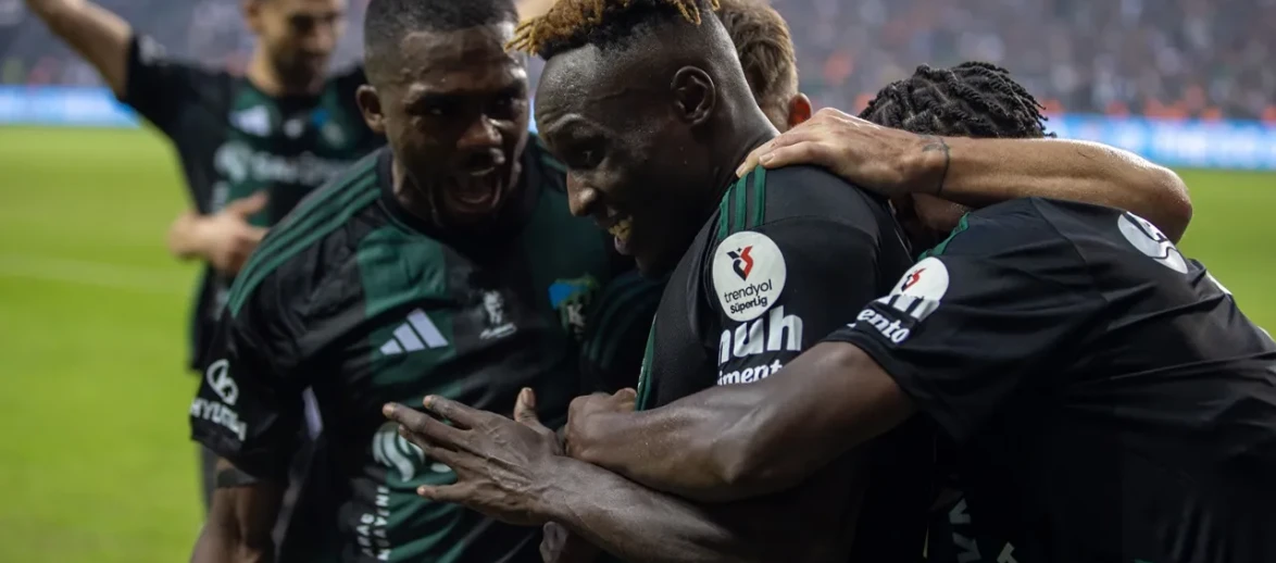 Galatasaray Kocaeli'de 3 Puanı Bıraktı