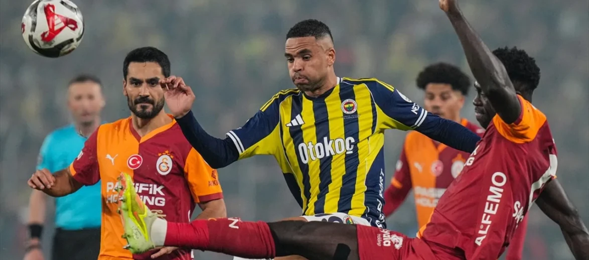 Fenerbahçe-Galatasaray Derbisi Nefesleri Kesti