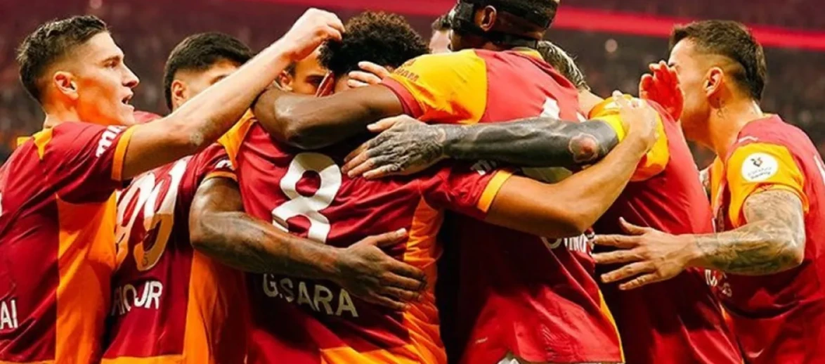 G.Saray'da Futbolculara Tarihi Ödeme