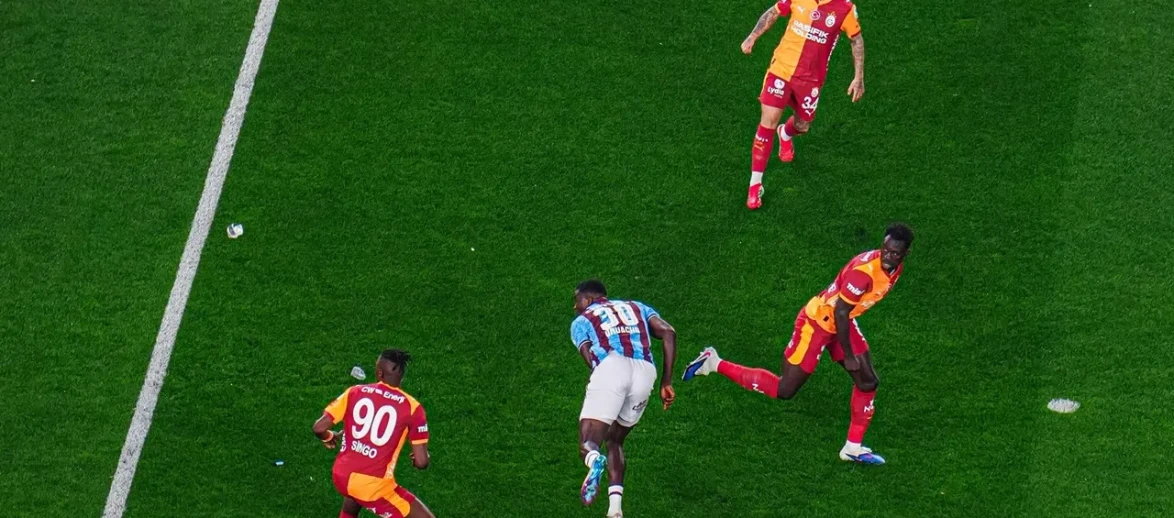 Trabzonspor Lider Galatasaray'ı Yendi