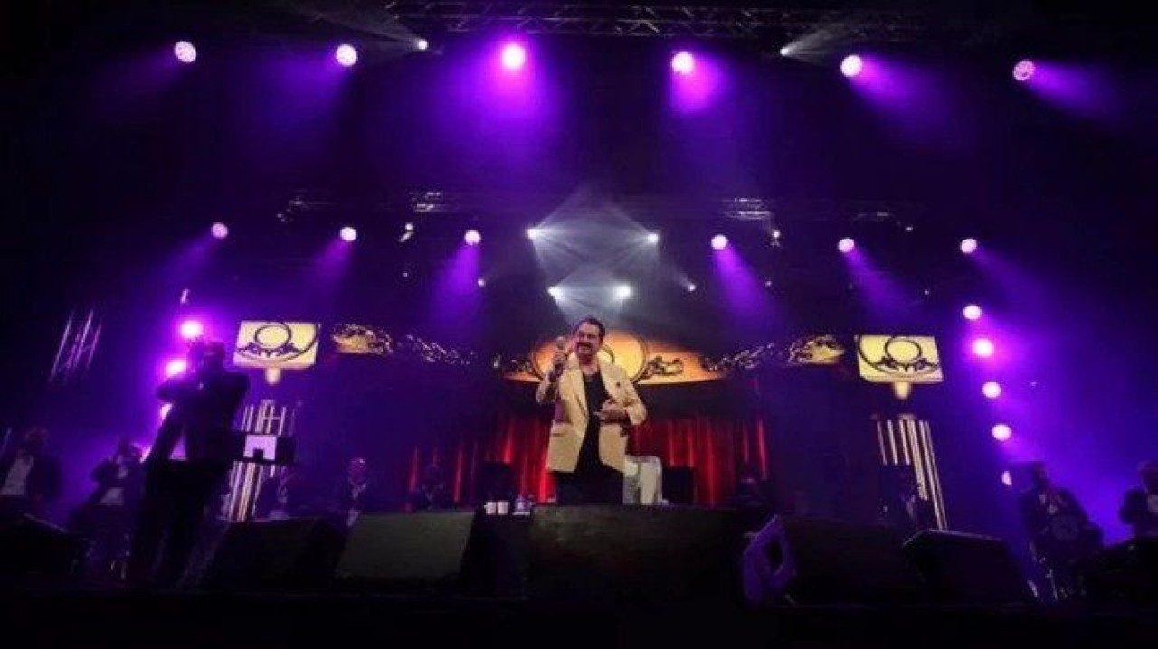 İbrahim Tatlıses Sevenlerini Üzdü! Sahne Aldığı Mekanda Beklenmedik İtirafı Herkesi Şoke Etti! 2