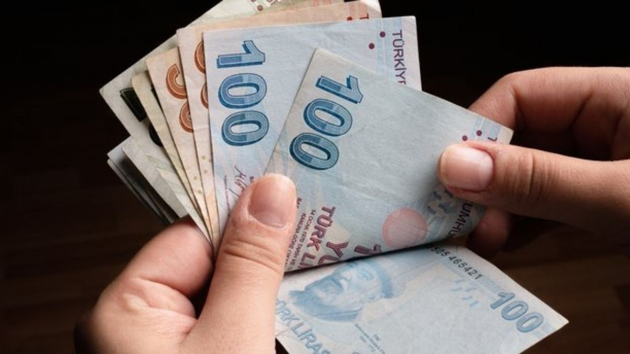 PTT'den dev emekli promosyonu! Tutarı 3 bin lira birden yükseltti emekliye güzel haber geldi