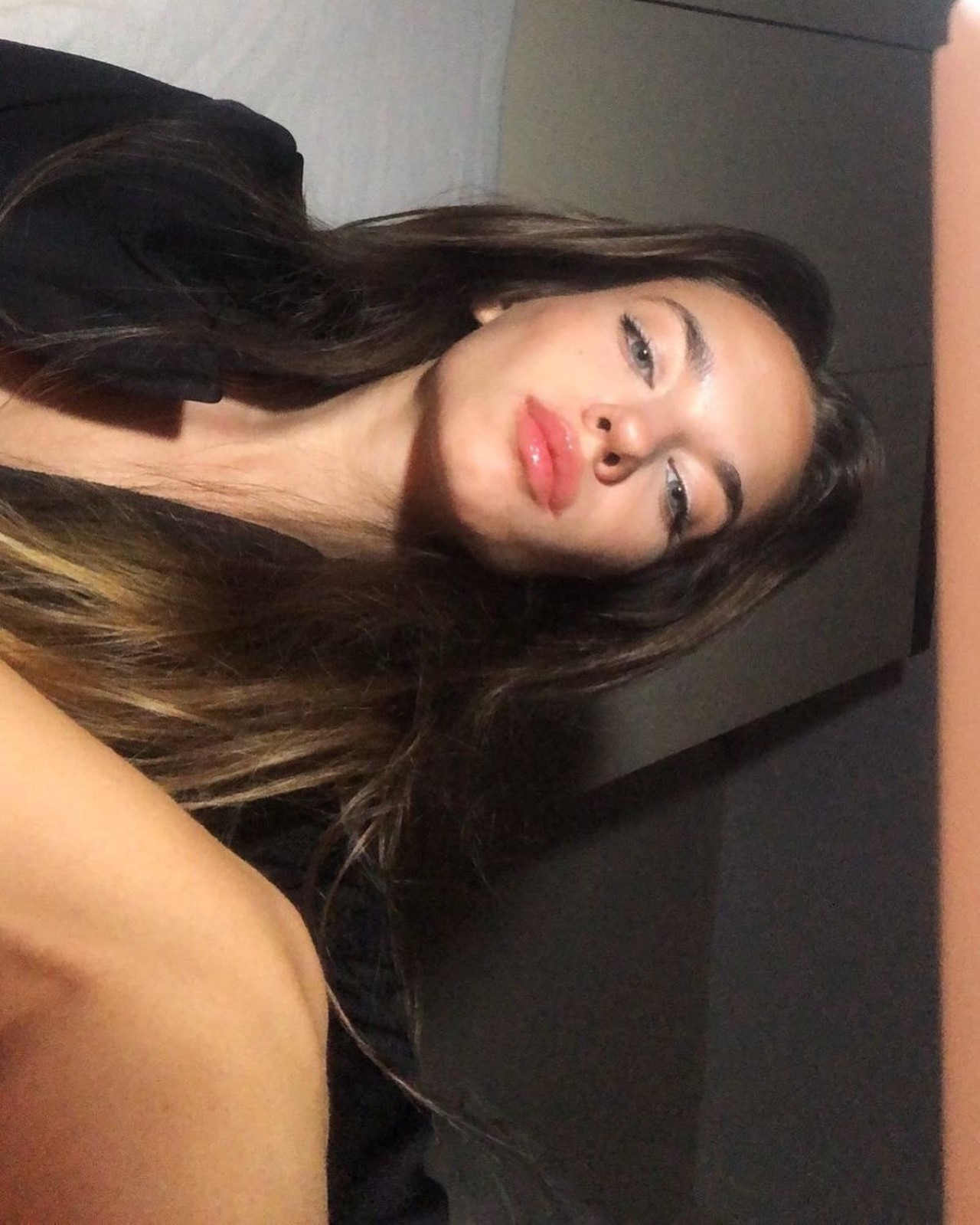 Kendi Düşen Ağlamaz'ın Alize'sı Eylül Tumbar'ın bikinili halleri mest etti Kendi Düşen Ağlamaz Alize kimdir? Instagram halleriyle hayran bıraktı 4