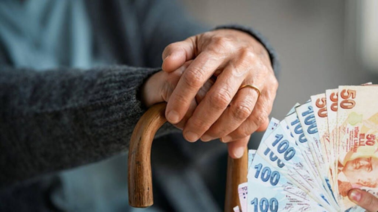 2000-2018 arası sigorta girişli olanlara müjde: Erken emeklilik geliyor! Kadınlar ve erkeklerin 6 yıl emekliliği öne alıyor! 4