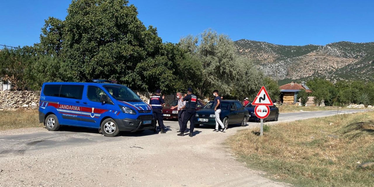 İllerimizde dehşet: Afrika'dan gelen virüs o hastalığın yayılmasına sebep oldu! 363 köy karantinaya alındı! Köylere giriş ve çıkışlar geçici olarak yasaklandı 2