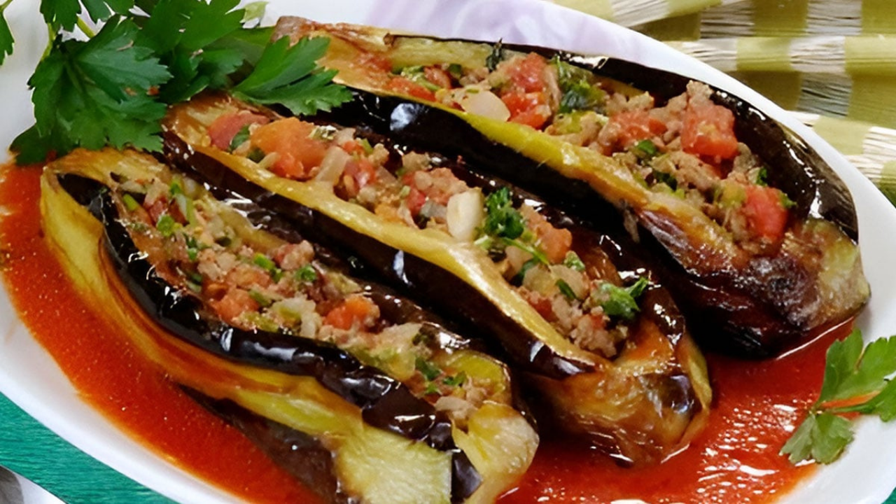 Lezzetin İncisi Karnıyarık: Muhteşem Tarifi ve Püf Noktalarıyla Sofralarınızda Şölen Başlıyor!