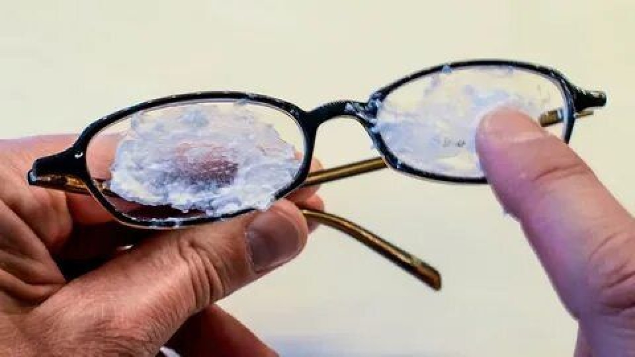 Gözlük camlarınızı evde nasıl onarabilirsiniz? Gözlük camları nasıl temizlenir? 3