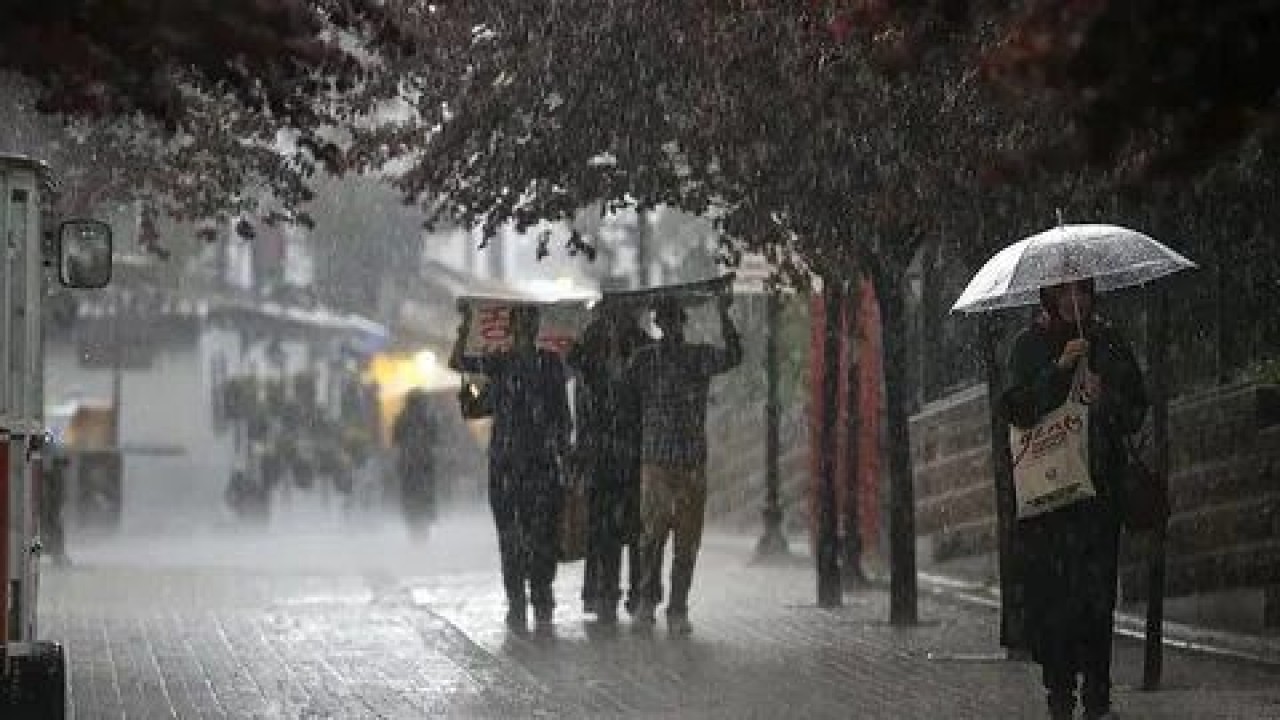 Meteoroloji'den son dakika hava durumu raporu! Meteoroloji'den 15 il için kuvvetli yağış uyarısı! İstanbul'da hava nasıl olacak? 1
