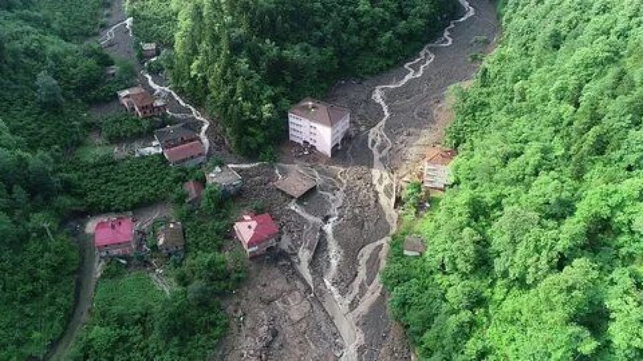 Son Dakika: Meteoroloji'den yeni uyarı geldi: 13 il için kuvvetli yağış! Ani sel ve su baskınlarına dikkat.. 2