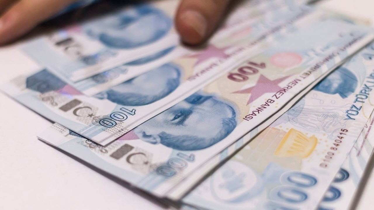 Emeklinin Ocak 2024 zam formülü ortaya çıktı! Kök ve taban aylıkları bakın nasıl değişecek? Zam oranları hangi maaşa göre yansıtılıyor?