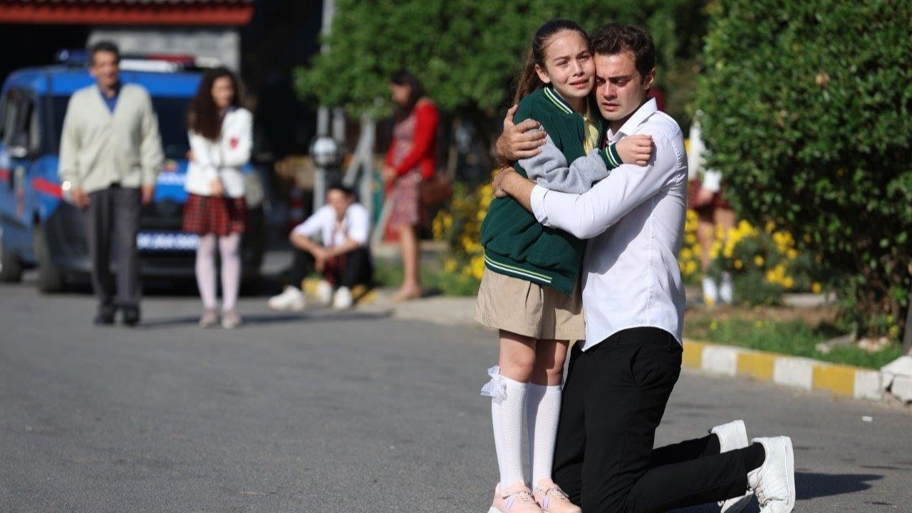 Kardeşlerim 104.bölüm kesintisiz izleme ekranı! 11 Kasım Kardeşlerim son bölüm Youtube'den izleme