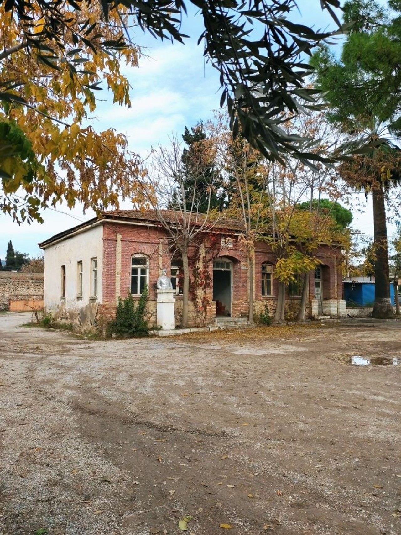 Adala Bucağı Hükümet Konağı 1