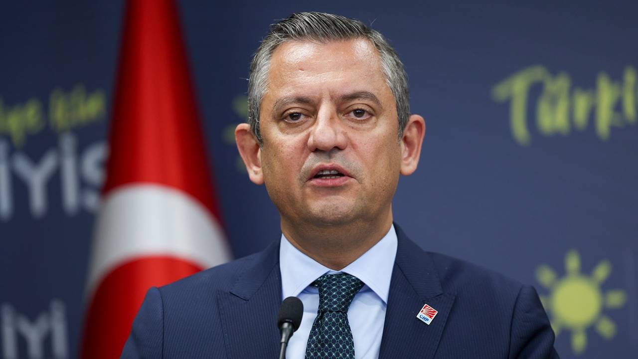 Özgür Özel'den Erdoğan'a Muhsin Şentürk Tepkisi