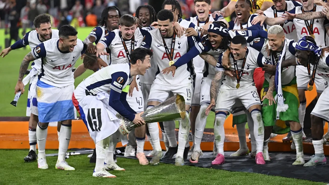 Yunus Akgün’ün Attığı Gol Avrupa Ligi’nin En İyisi Seçildi 4