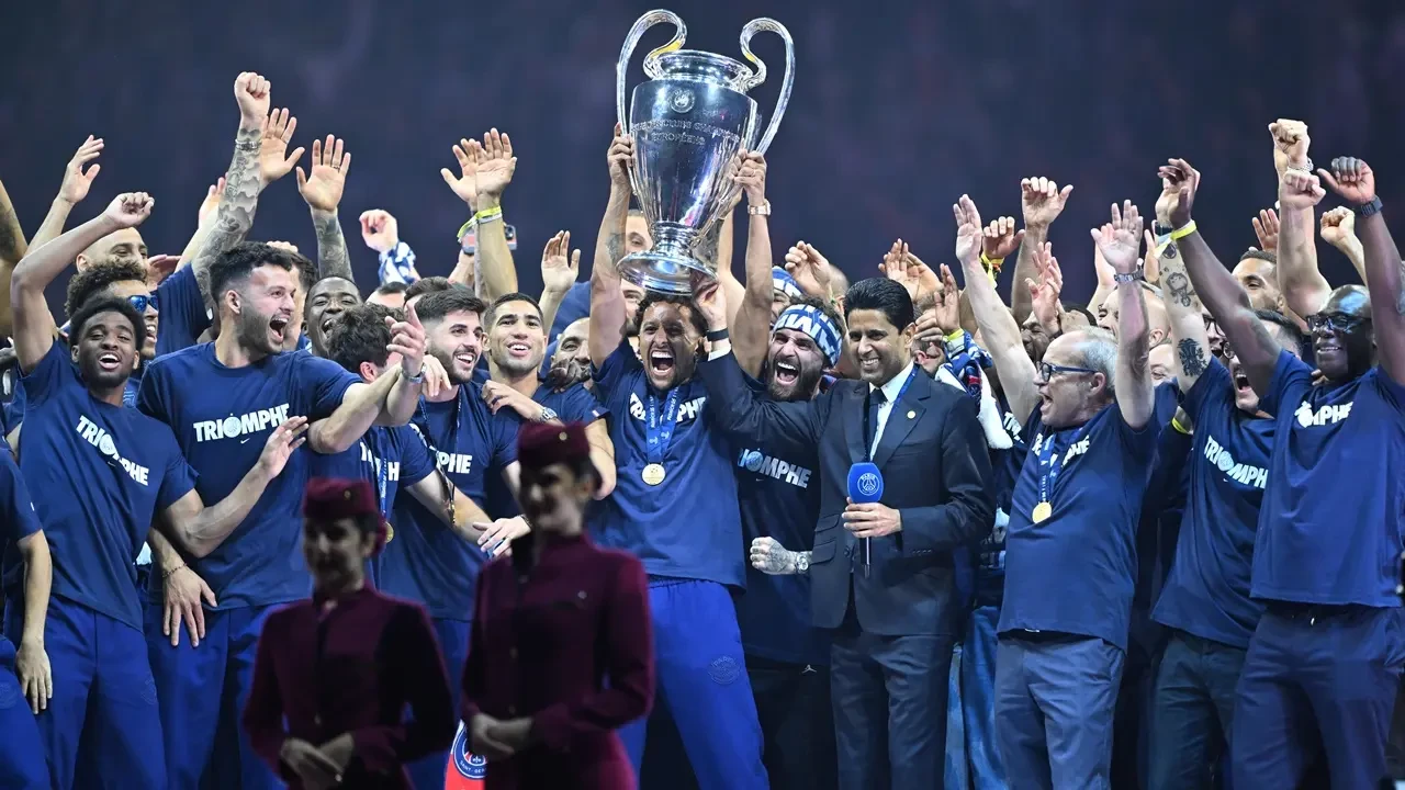 PSG, Şampiyonlar Ligi Zaferini Paris’te Kutladı 5
