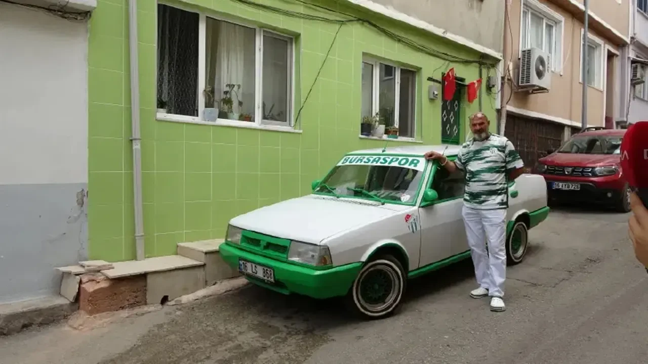 Takımının Armasını Damağına Yaptırdı 2