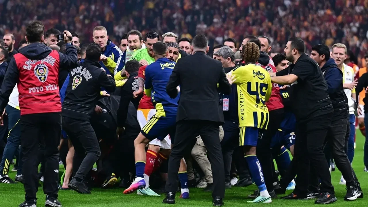 Derbide Kavganın Faturası Ağır Olacak 13