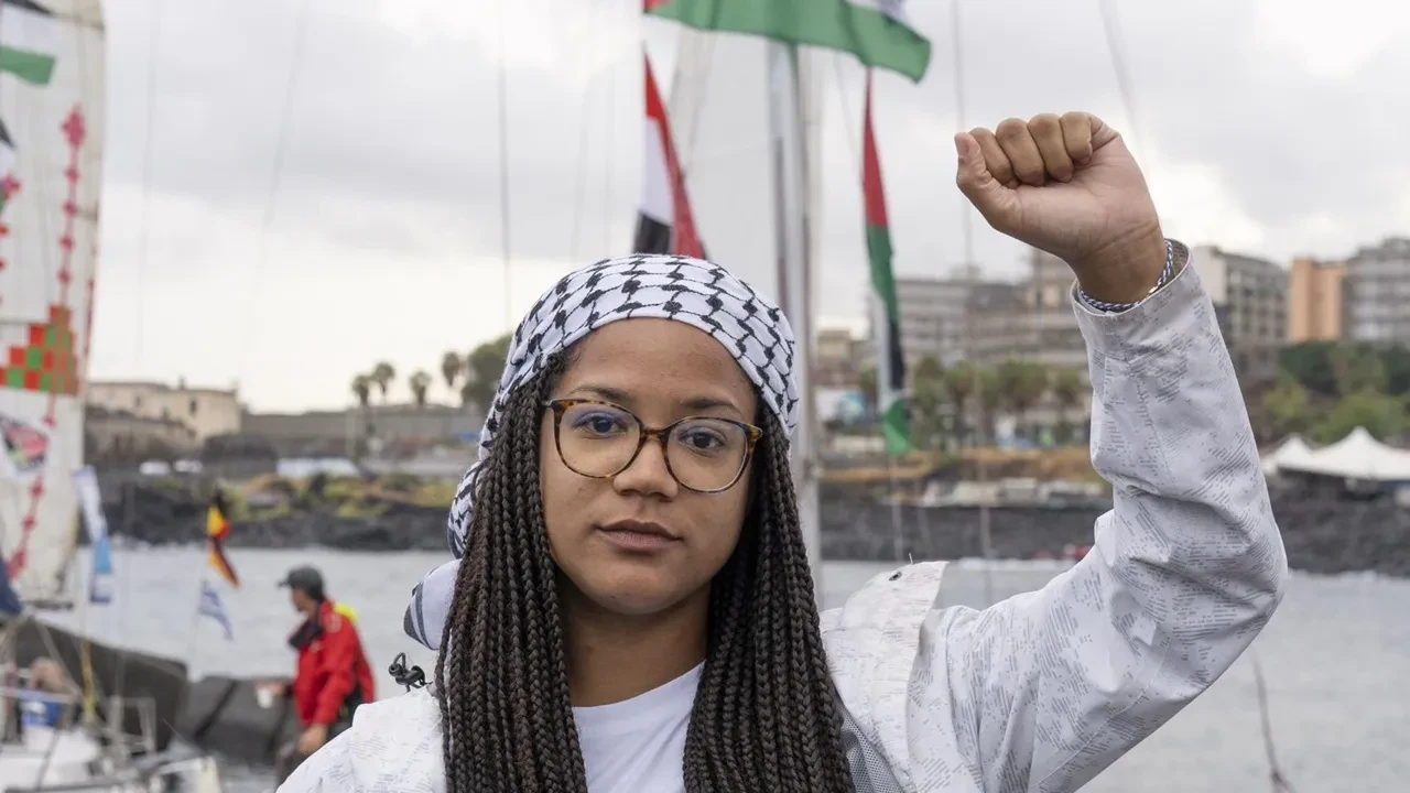 İsrail'in Alıkoyduğu Özgürlük Filosu Katılımcısı Fransız Milletvekili Camara, Ürdün’e Nakledilecek