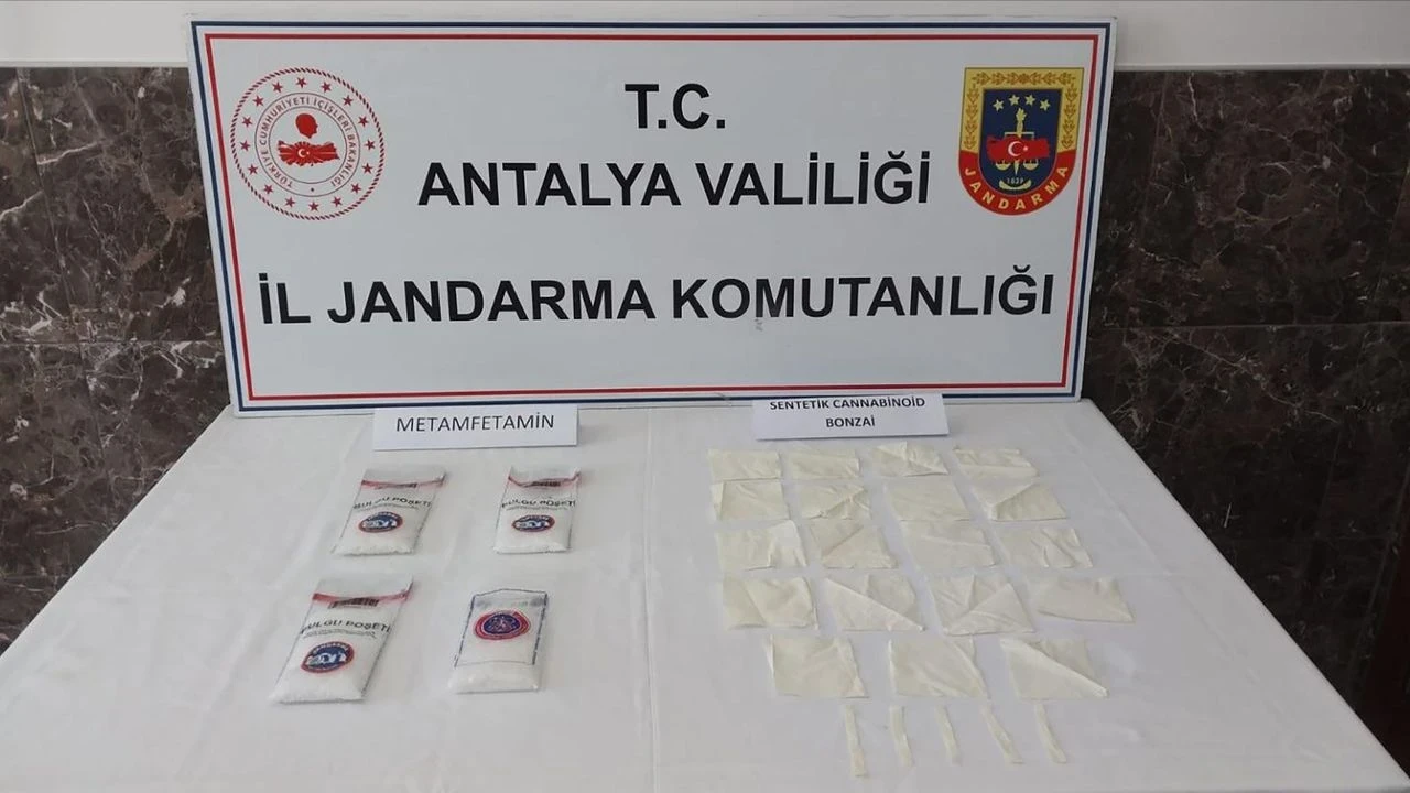 Antalya'da Uyuşturucu Operasyonunda Yakalanan Zanlı Tutuklandı