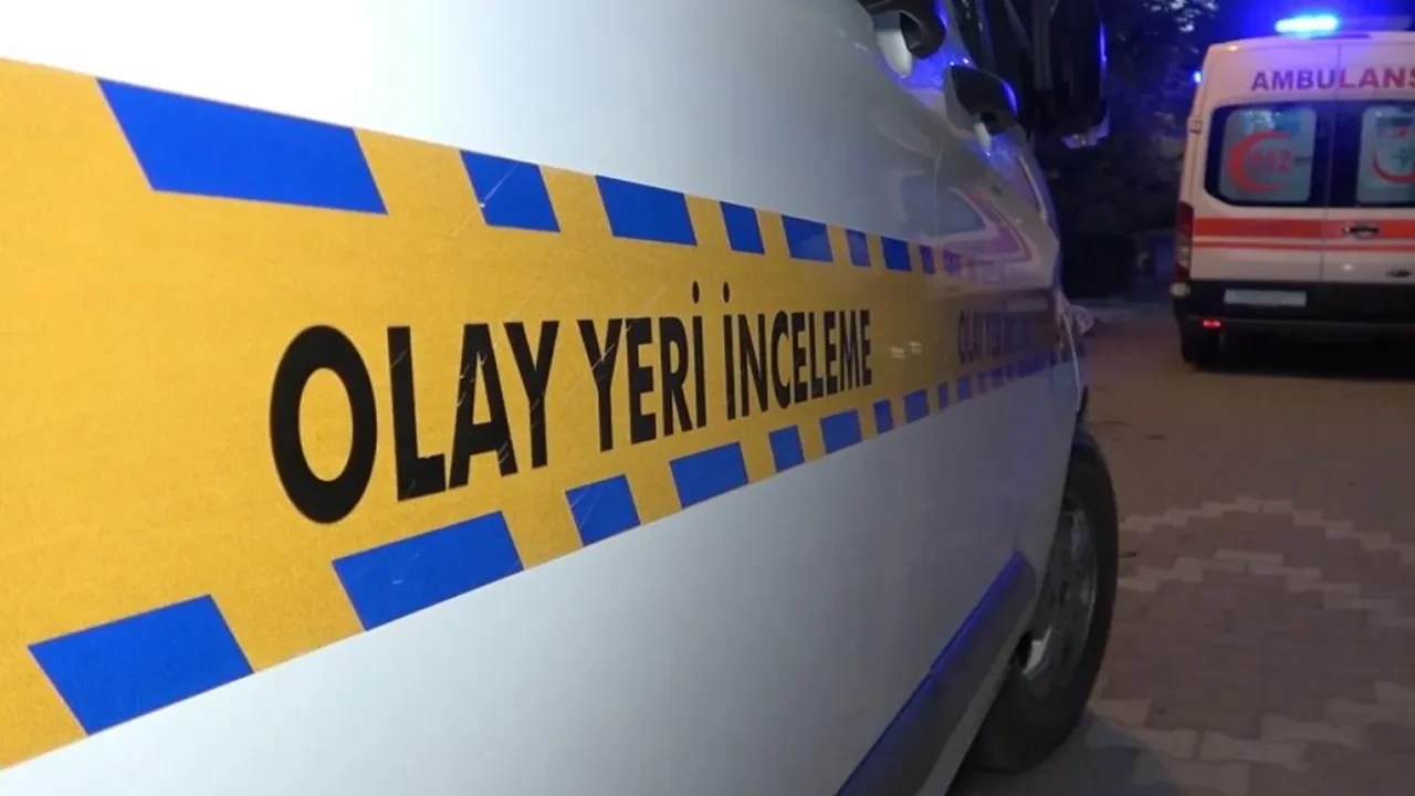 Konya'da Galericiyi Bıçaklayarak Öldürdüğü İddia Edilen 2 Kişi Tutuklandı