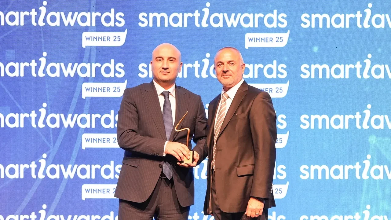 Bereket Sigorta’ya Smart-i Awards 2025’te Altın Ödül