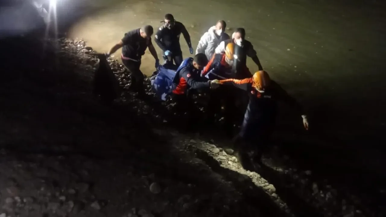 Batman Çayı'nda Erkek Cesedi Bulundu