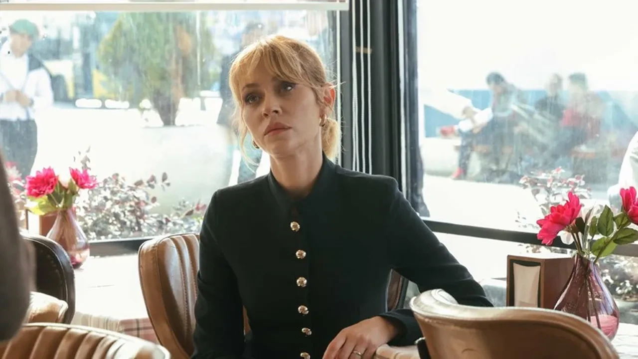 Veliaht Dizisinin Derya’sı Hazal Türesan Radikal Kararıyla Şaşırttı