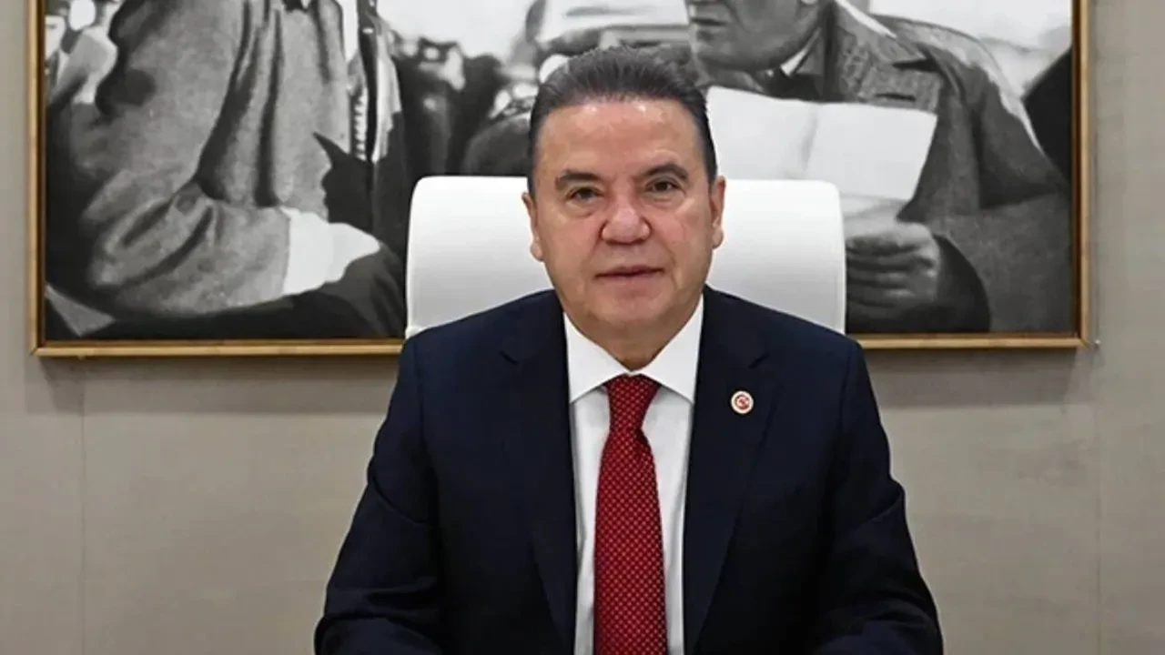 Muhittin Böcek Korkuttu! Hastaneye Kaldırıldı, Cezaevine Geri Götürüldü