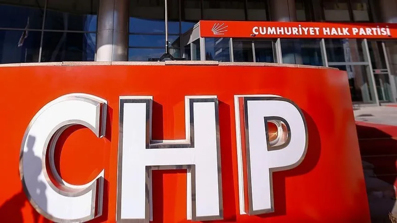 CHP’de Özgür Özel’in 24 Kişilik A Takımı Belli Oldu! İşte Yeni MYK Listesi