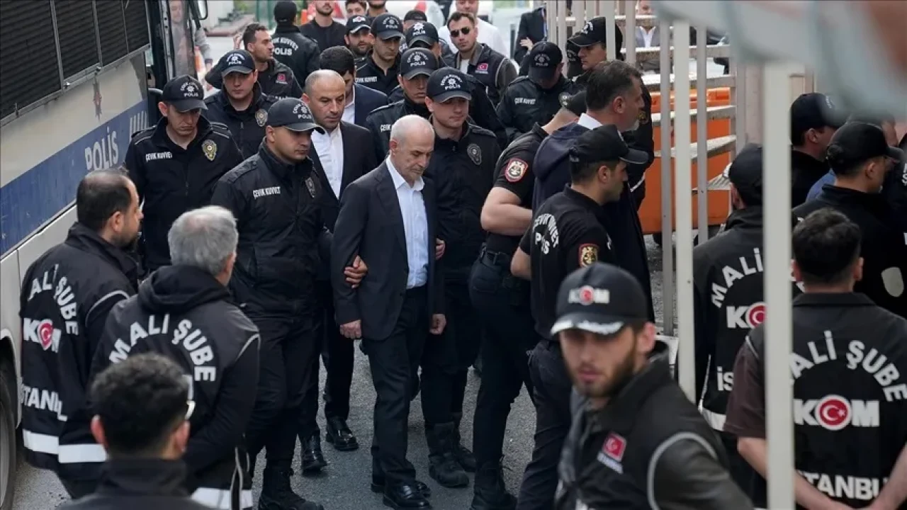 Büyükçekmece Belediye Başkanı Hasan Akgün ve Yardımcısı Tutuklandı