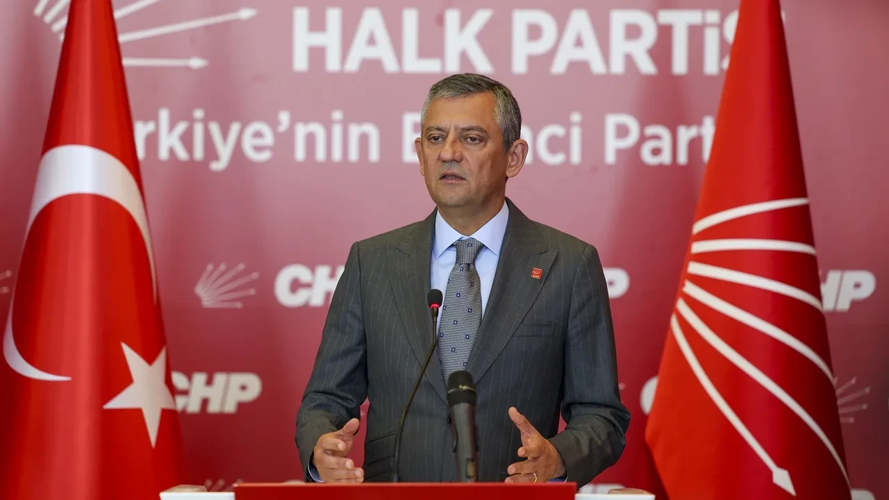 Özgür Özel’den Cumhurbaşkanı Erdoğan’a ‘Alım Gücü’ Tepkisi: Övünmesi Sağlıklı Değil