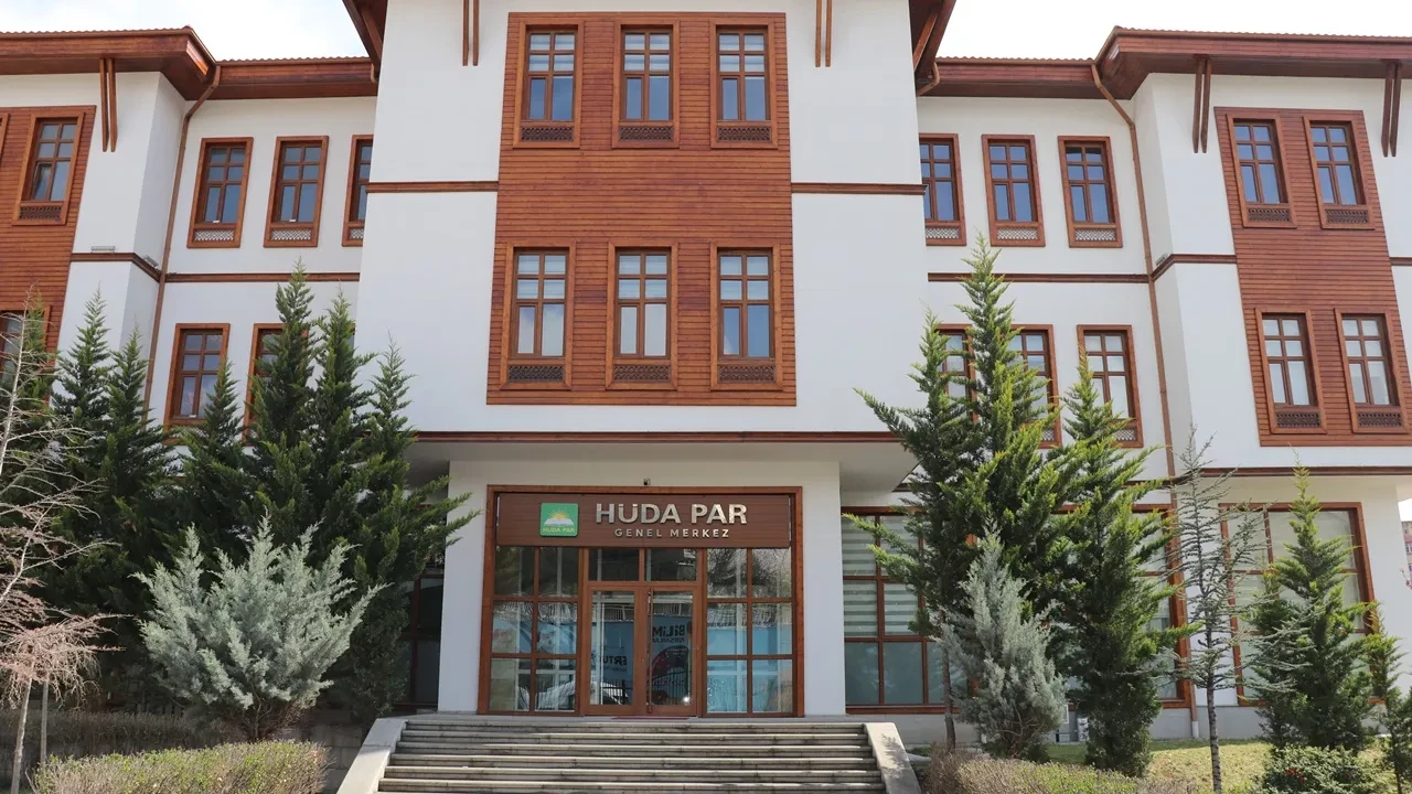 HÜDA PAR’ın Kurban Bayramı Bayramlaşma Programı Belli Oldu: İki Parti Yok