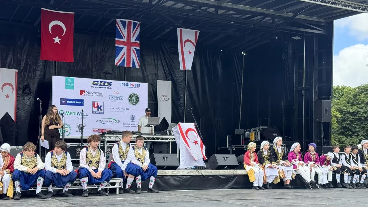 Londra’da “8. Kıbrıs Türk Kültür Festivali” Başladı