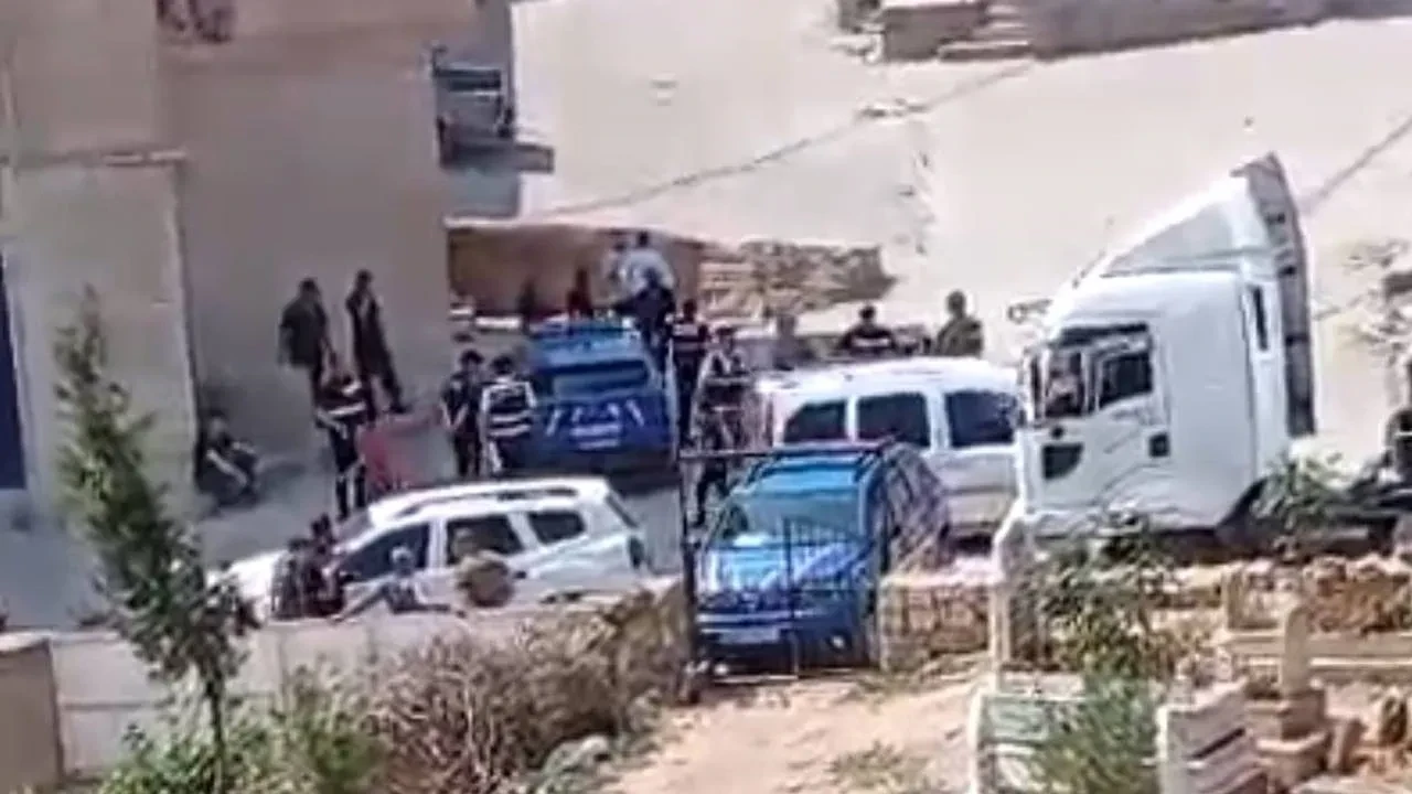 Bayramda Kan Aktı: İki Ailenin Arazi Kavgasında Ölü ve Yaralılar Var