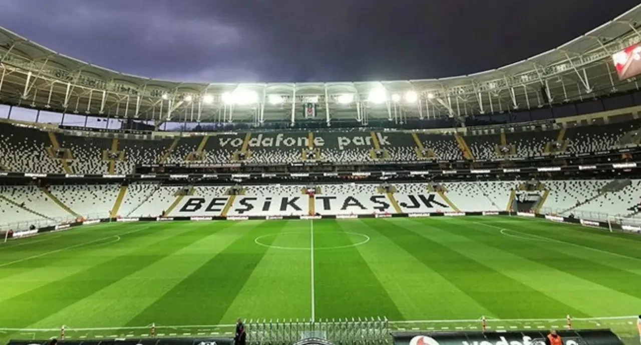 Beşiktaş’tan 3 Yıldız Bombası! Fenerbahçe’nin Gözdesine İmza Attırıyor