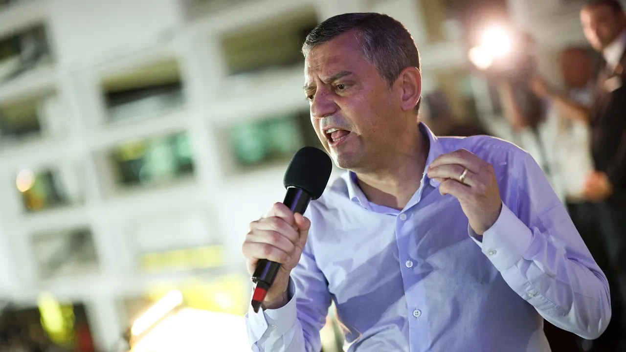 Özgür Özel’in Muratpaşa Mitingindeki Sözlerine ‘Dezenformasyon’ Soruşturması