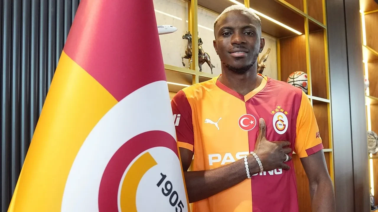 Galatasaray'da Victor Osimhen Transferi Gerçekleşti: Transferin Detayları Resmen Açıklandı