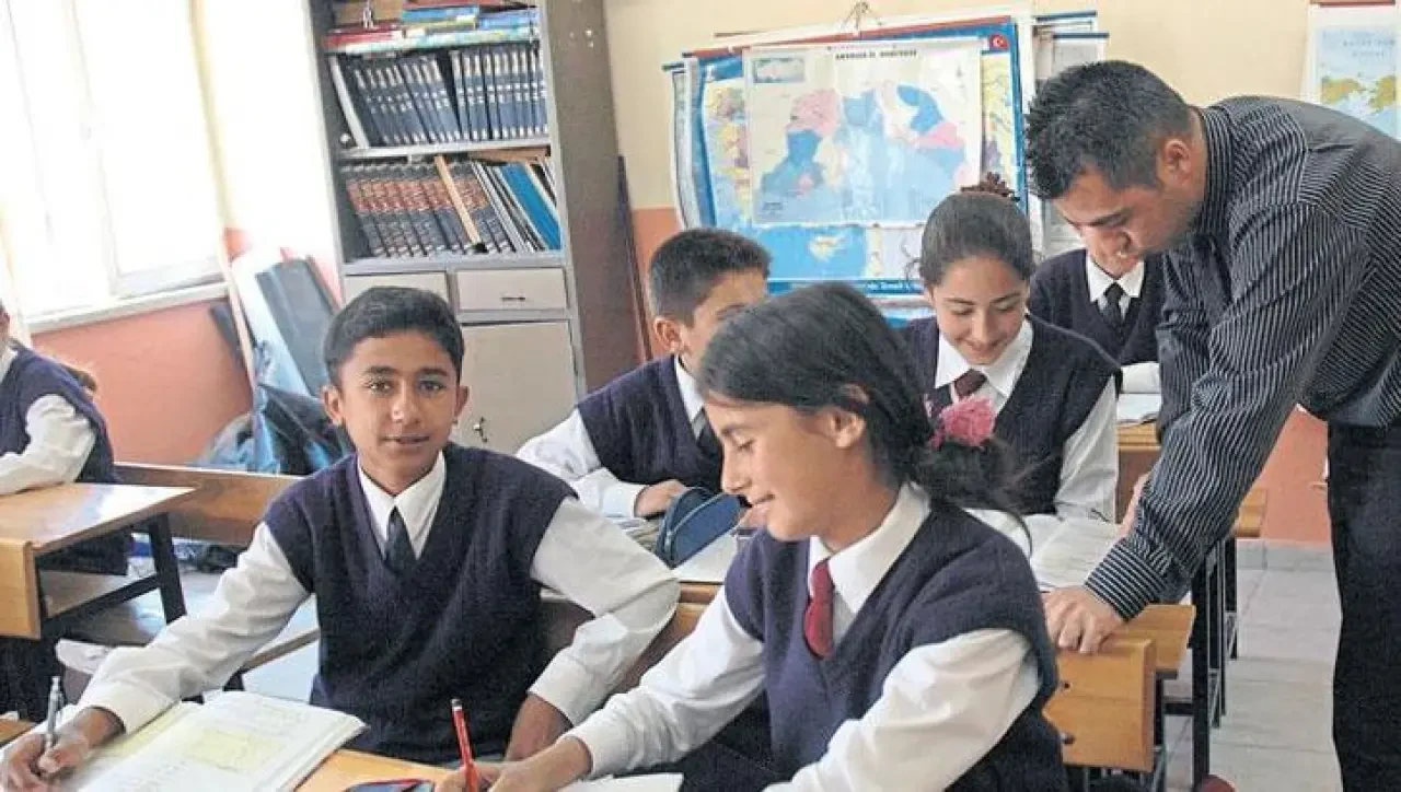 Velilerin İsyanı Sonuç Verdi! MEB'den Flaş Karar: Forma Geri Geliyor