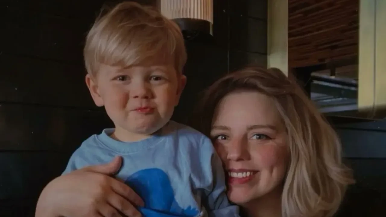 Kanserin Son Evresindeki Evre Başak Clarke Hayata Veda Etti