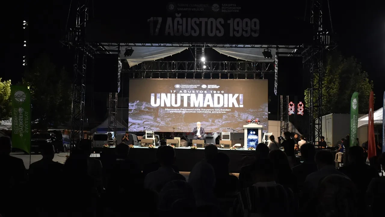 17 Ağustos 1999 Marmara Depremi Şehitleri Sakarya'da Anıldı