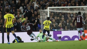 Fenerbahçe Farklı Yenildi