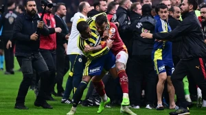 Galatasaray F.Bahçe Derbisi Dünya Basınında