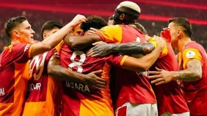 G.Saray'da Futbolculara Tarihi Ödeme