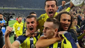 Fenerbahçe Beşiktaş’ı 90+11'de Geçti