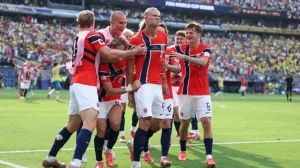 Norveç Çeyrek Finale Kürek Çekti