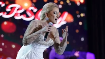 Muazzez Ersoy Ateş Püskürdü