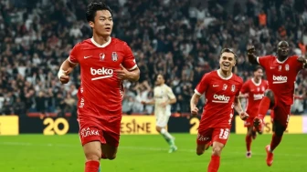 Beşiktaş Başakşehir'i 2 Golle Geçti
