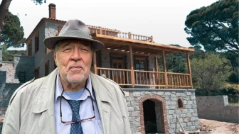 İlber Ortaylı'nın Yatak Odasındaki Resmin Anlamı