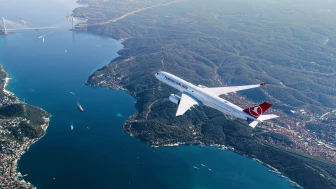 THY’de Bayrak Değişimi