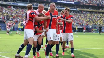 Norveç Çeyrek Finale Kürek Çekti